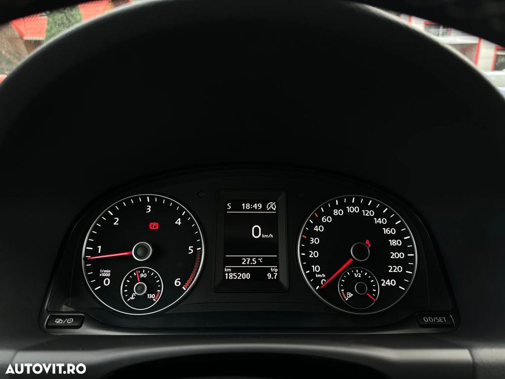 Volkswagen Touran 1.6 TDI DPF DSG Cup - 28