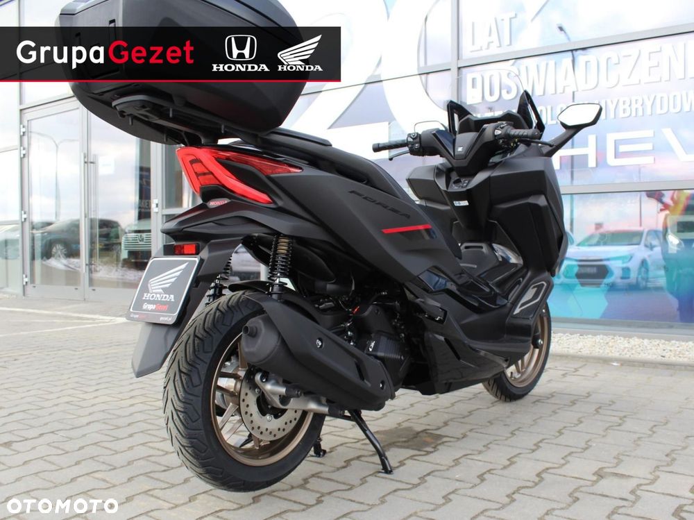 Honda NSS - 11