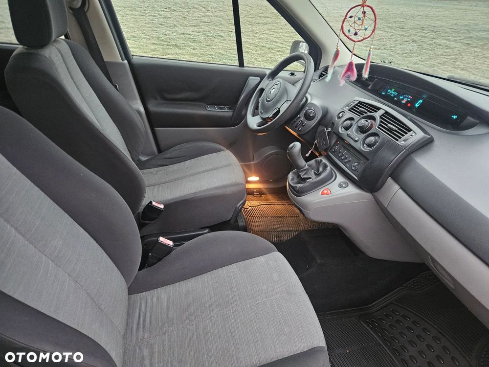 Renault Scenic 1.6 16V EXpression - 21