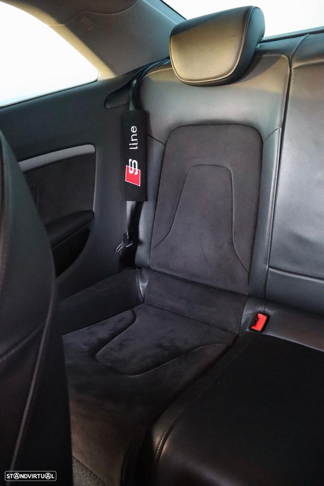 Audi A5 2.0 TDI Ultra DPF - 10