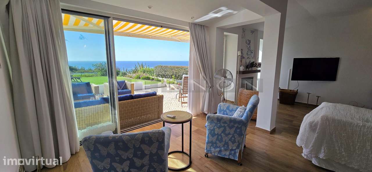 Carvoeiro, moradia geminada renovada com 2 quartos e vistas deslumbran - Grande imagem: 2/40