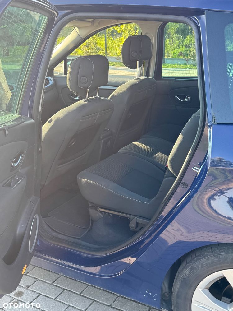 Renault Scenic - 11
