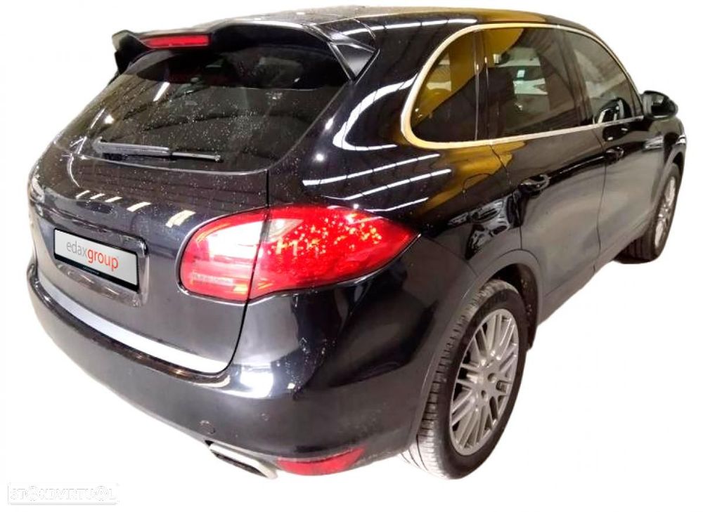 Porsche Cayenne - 2