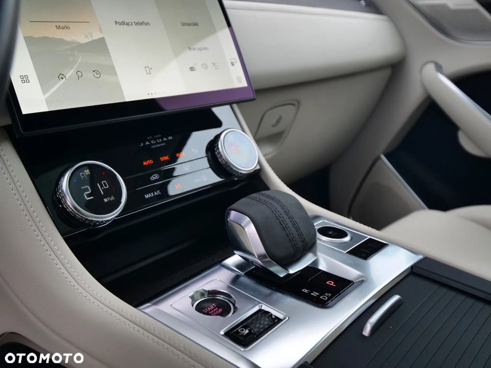 Jaguar F-Pace 2.0 i4P AWD R-Sport - 23