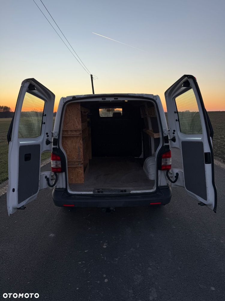 Volkswagen Transporter - 8
