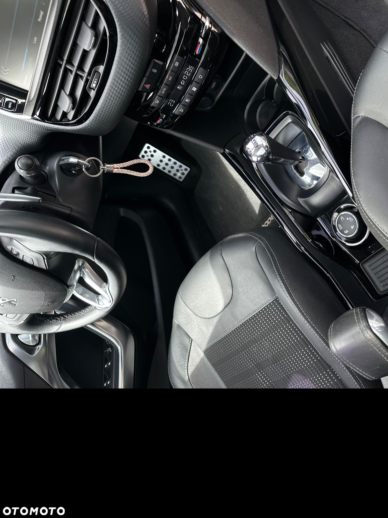 Peugeot 2008 - 14