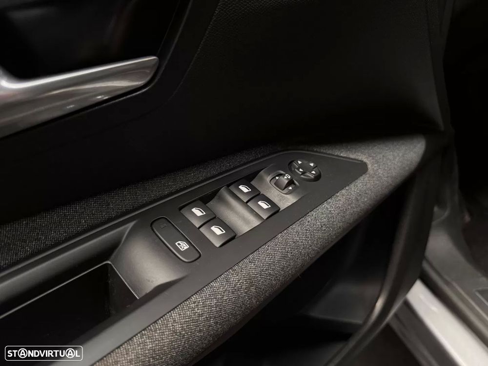 Peugeot 3008 1.5 BlueHDi Active Pack - 16