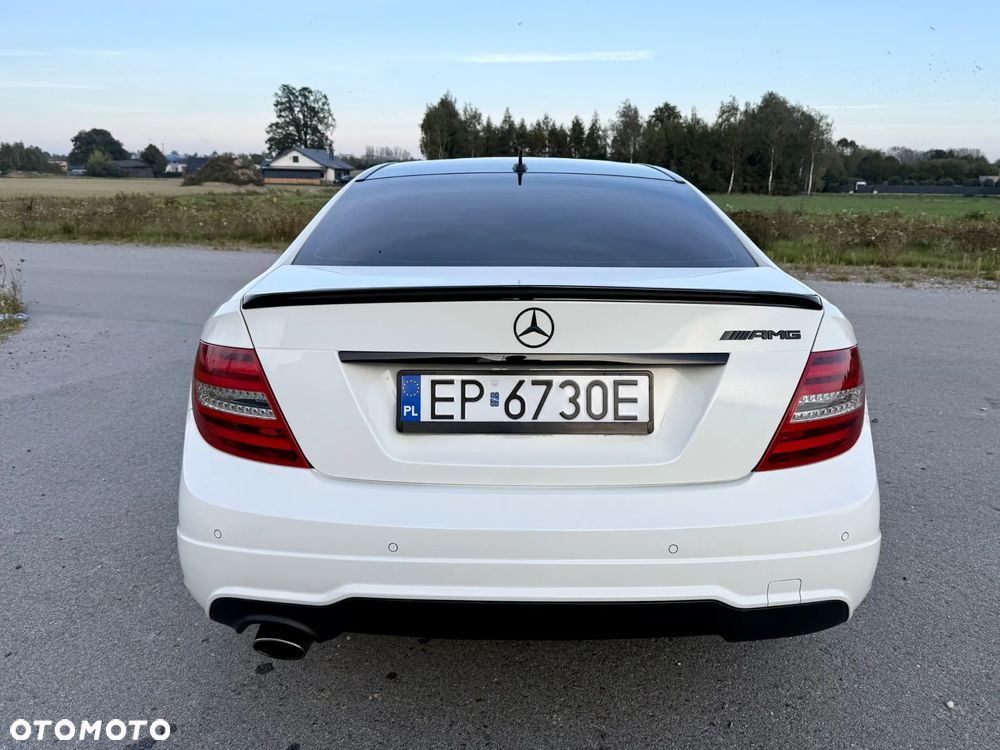 Mercedes-Benz Klasa C 250 CGI BlueEff Sport - 6
