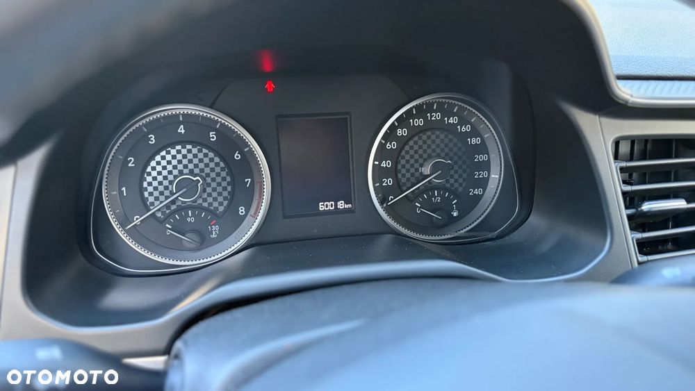 Hyundai Elantra 1.6 Classic Plus - 13