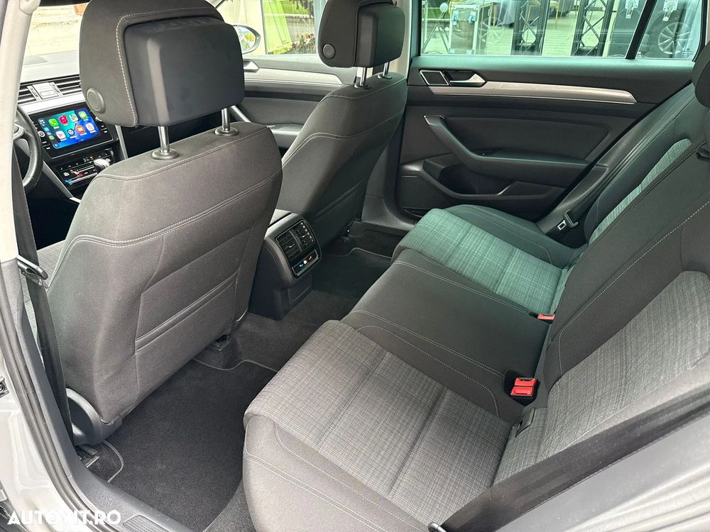 Volkswagen Passat 2.0 TDI SCR DSG Business - 6