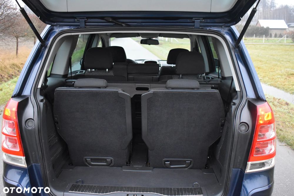 Opel Zafira 1.8 Sport - 22