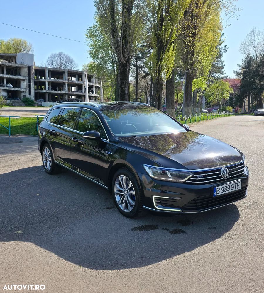 Volkswagen Passat - 2