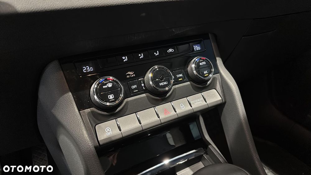 Skoda Karoq 1.5 TSI ACT Selection DSG - 28