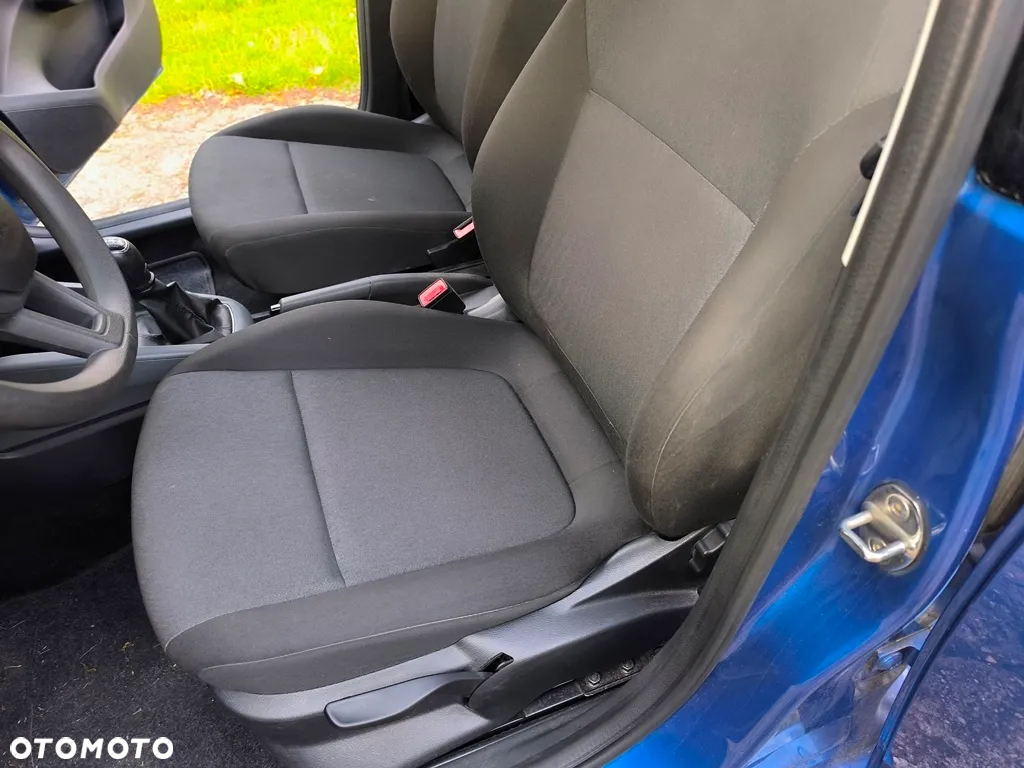 Skoda Fabia 1.0 MPI Cool Plus - 23
