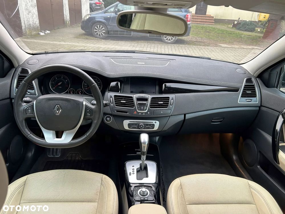 Renault Laguna dCi 110 FAP EDC Paris - 7