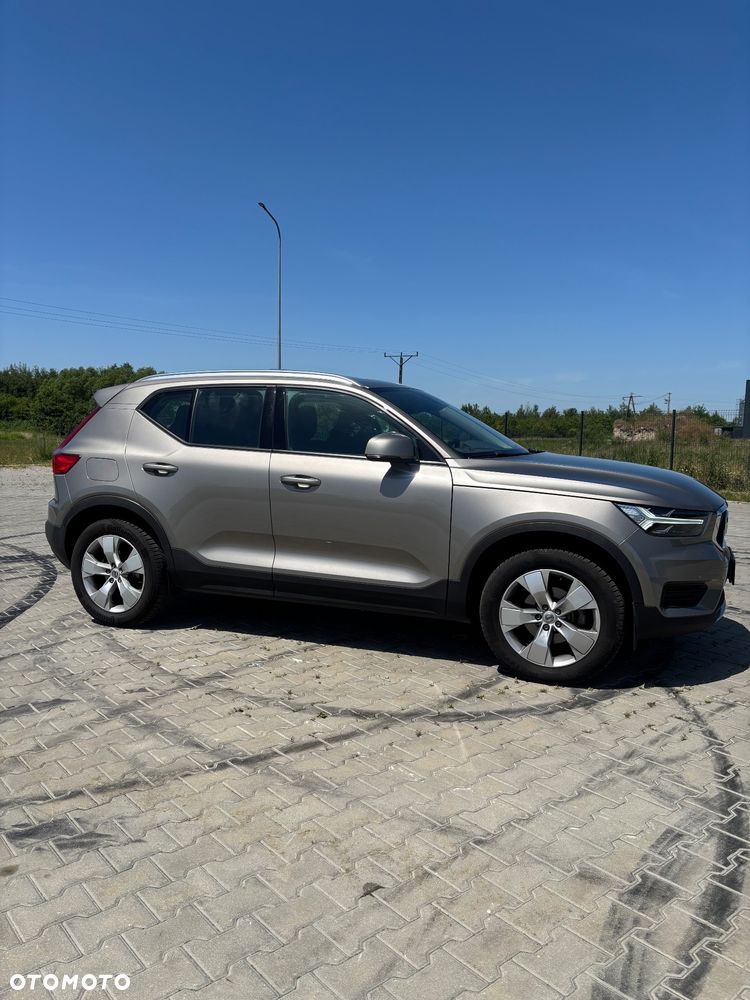 Volvo XC 40 T3 Momentum Core - 3