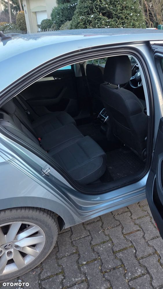 Skoda Superb 2.0 TDI Ambition - 13