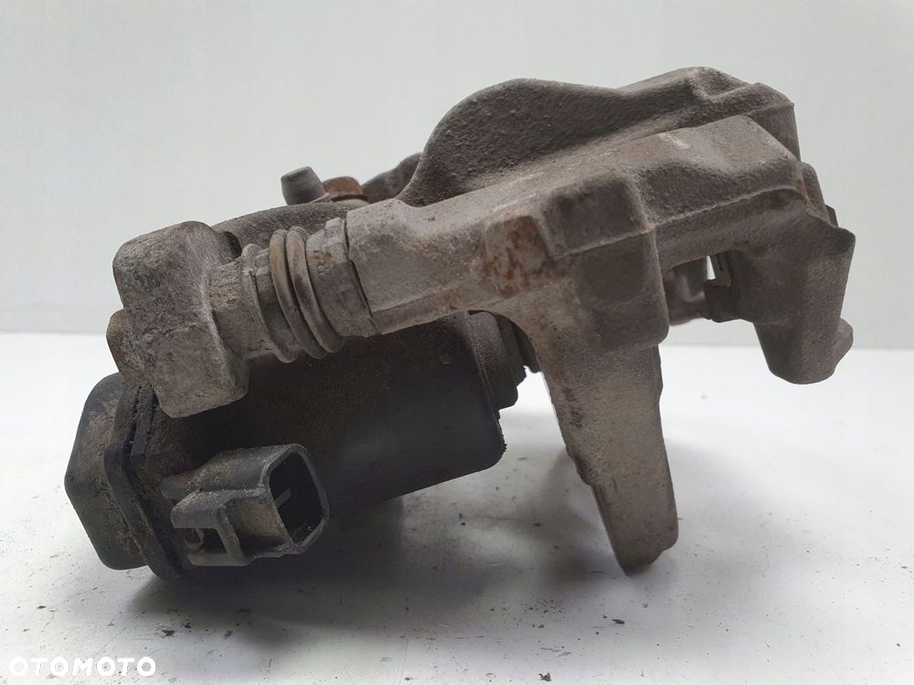 Toyota Corolla XII E21 TYLNY ZACISK HAMULCOWY prawy tył 46310-F4011 - 5
