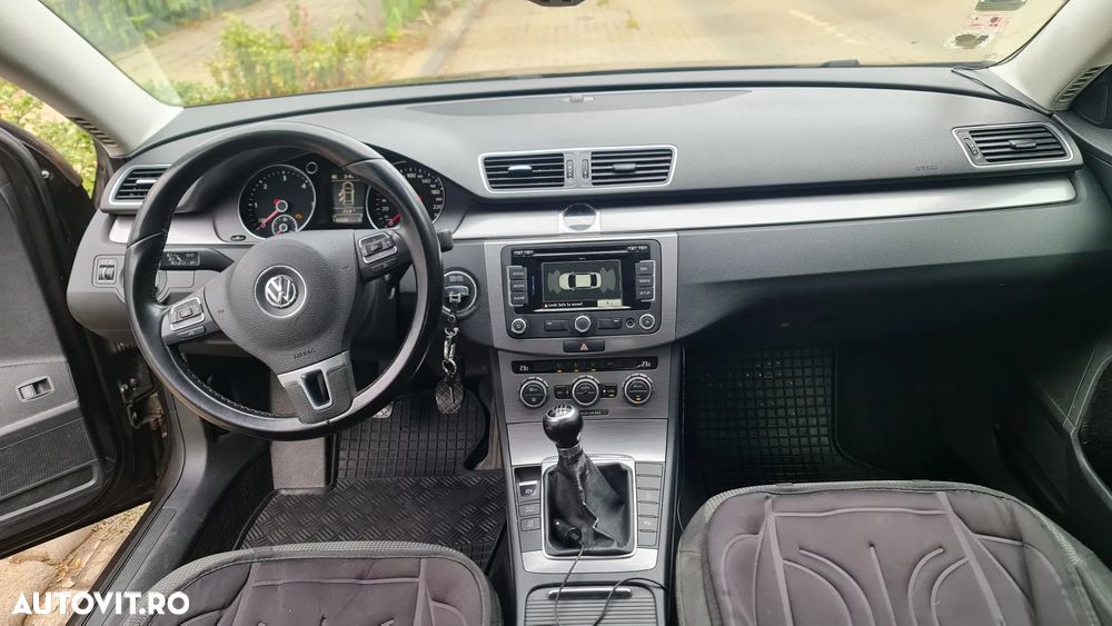 Volkswagen Passat 1.6TDI BlueMotion Tehnology Comfortline - 9