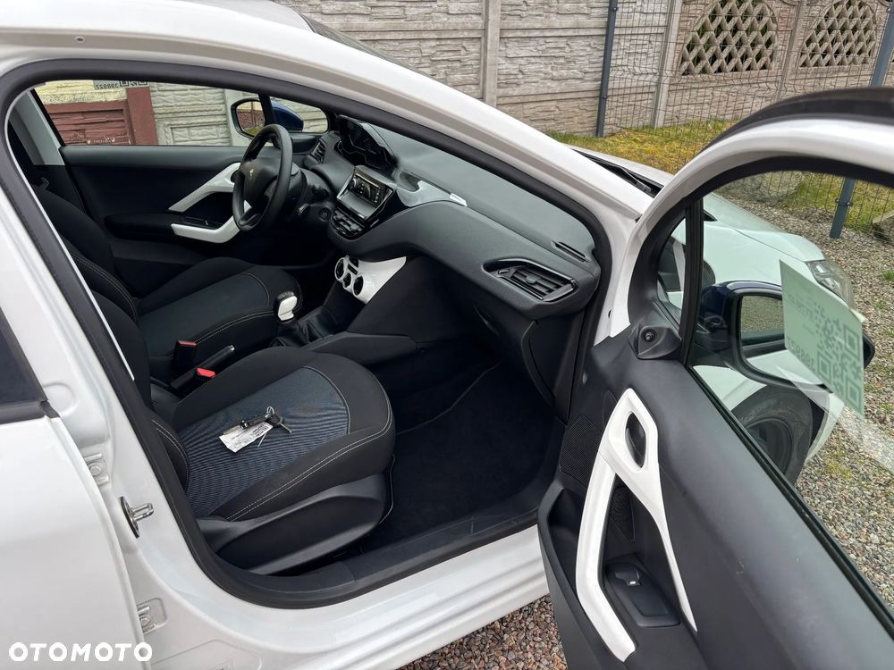 Peugeot 208 PureTech 68 Like - 12