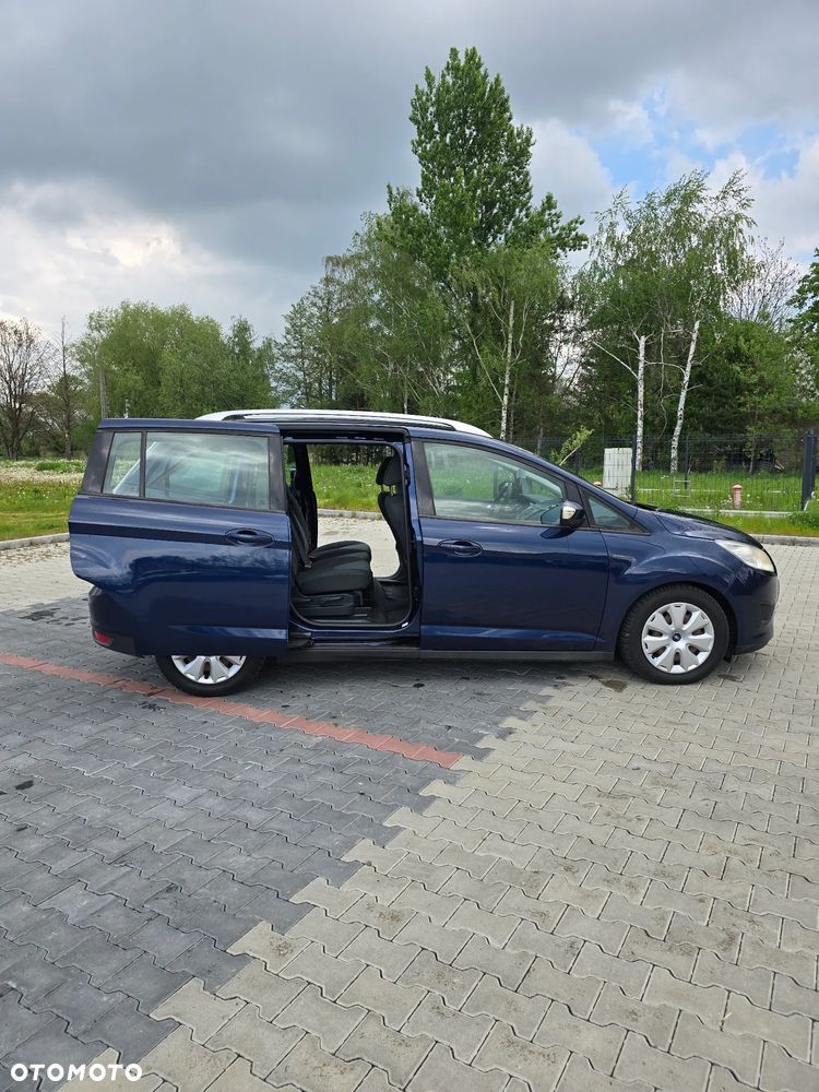 Ford Grand C-MAX - 19