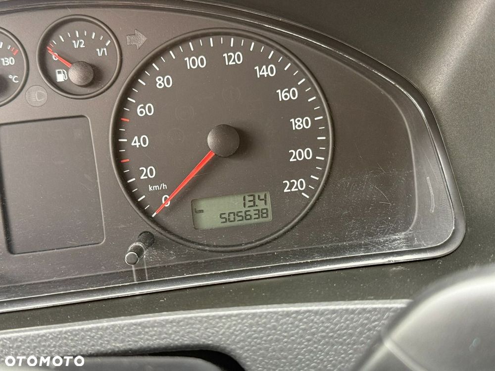 Volkswagen Transporter Klima Webasto Brygadówka długa na 6 Osób - 18