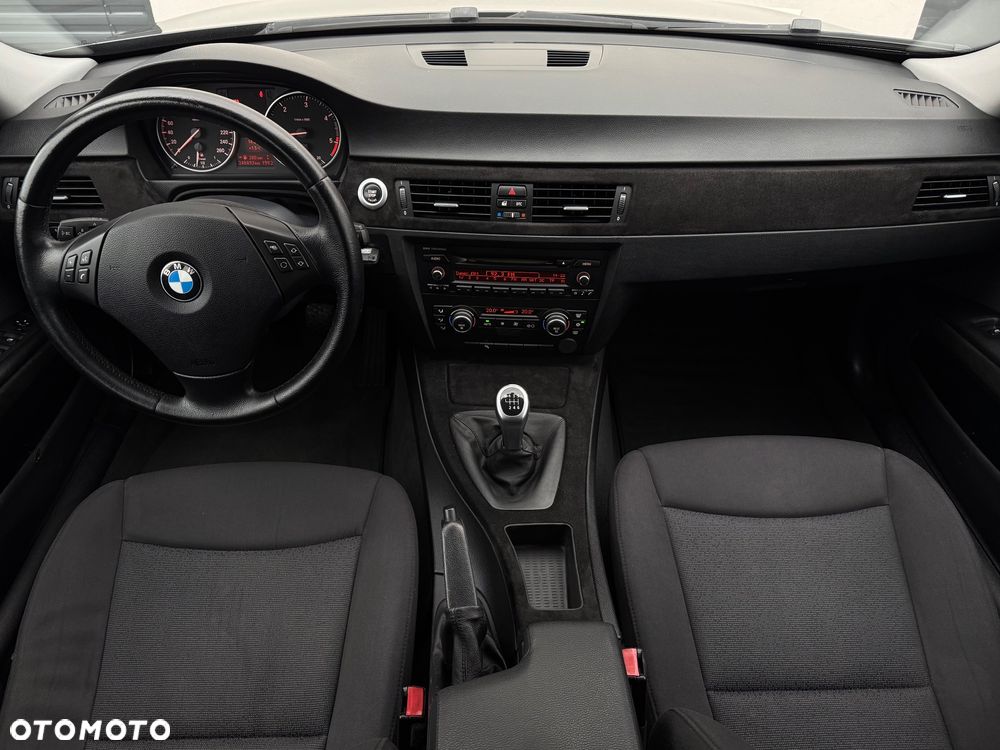 BMW Seria 3 325d DPF - 8