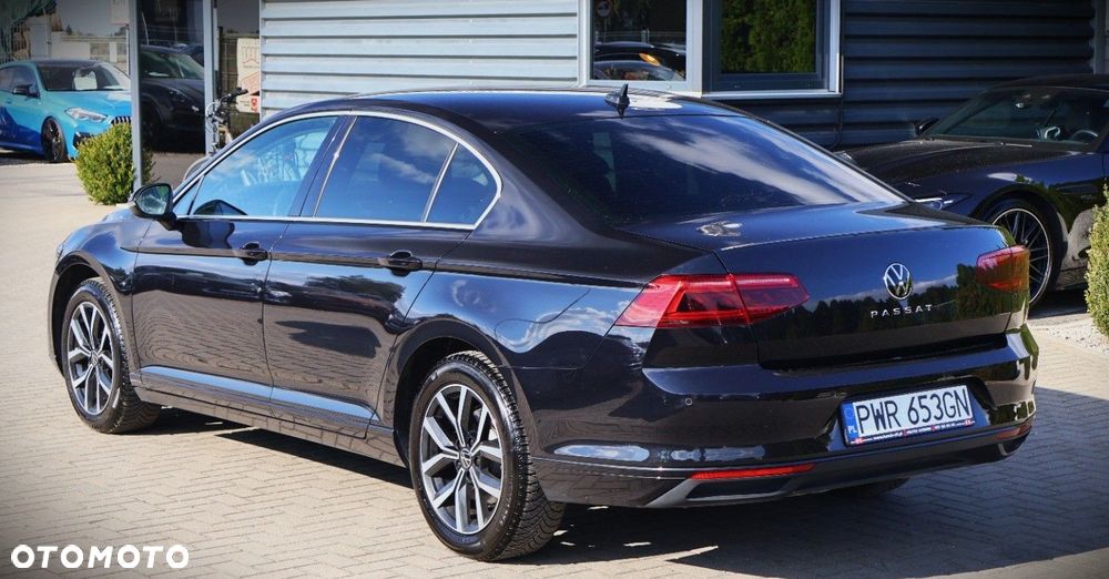 Volkswagen Passat - 7