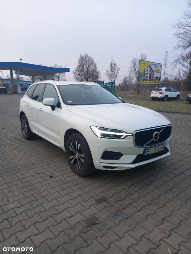 Volvo XC 60 D3 Momentum Pro - 1