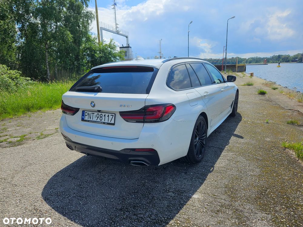 BMW Seria 5 530i - 8