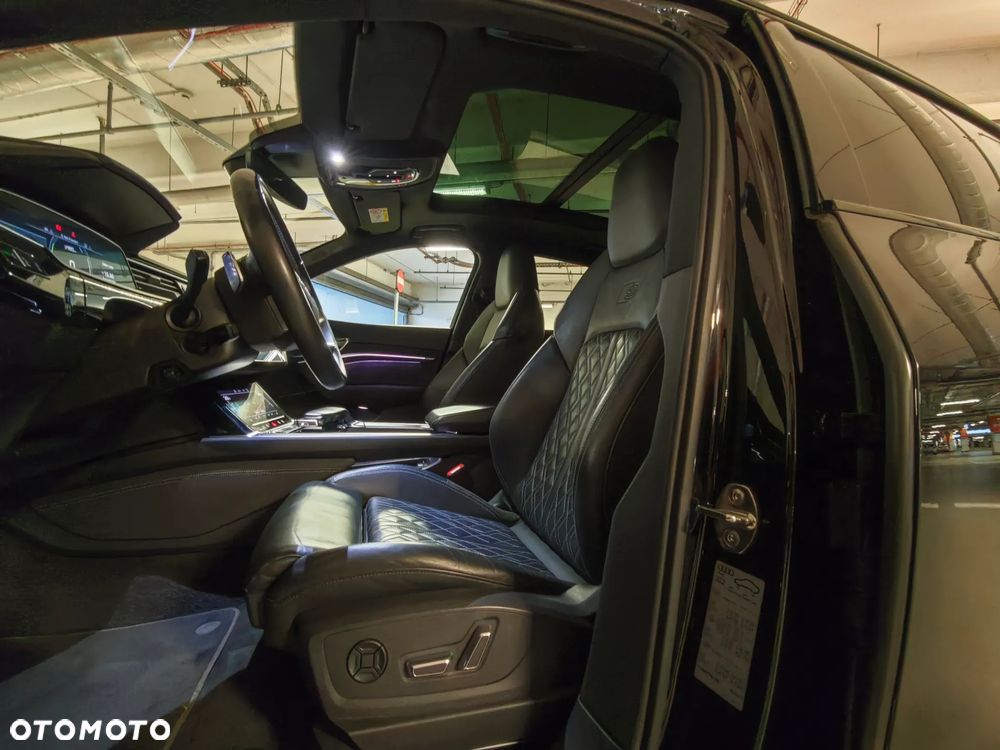 Audi e-tron Sportback 50 Quattro S Line - 22