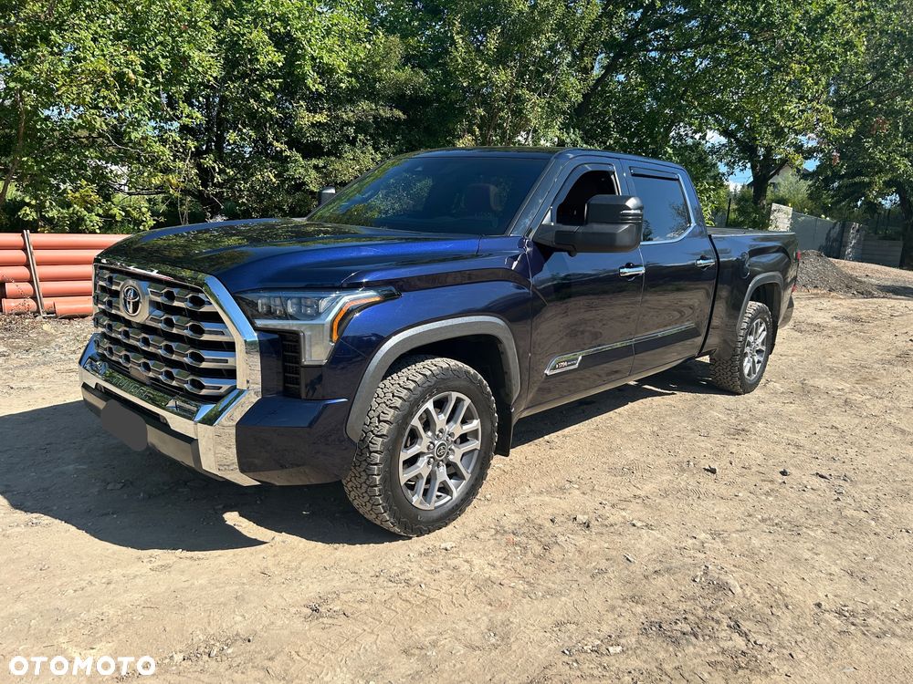 Toyota Tundra - 2