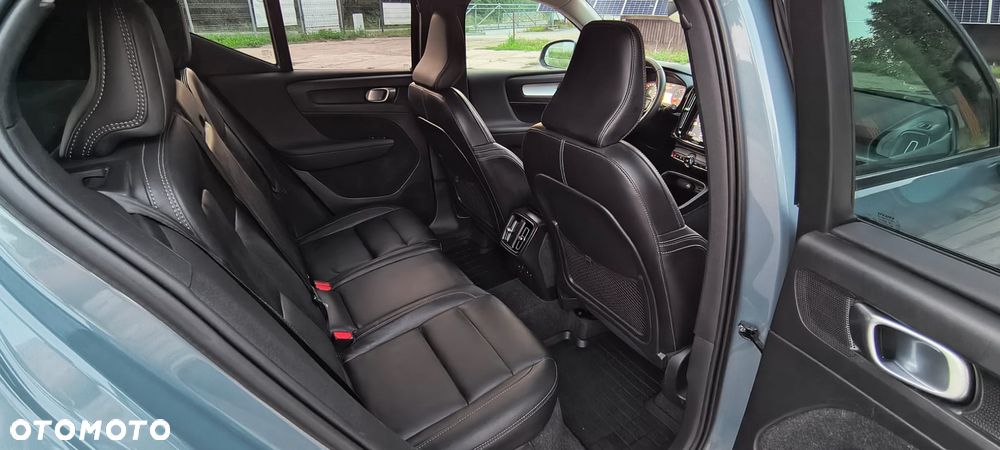 Volvo XC 40 T5 AWD Geartronic Momentum - 26