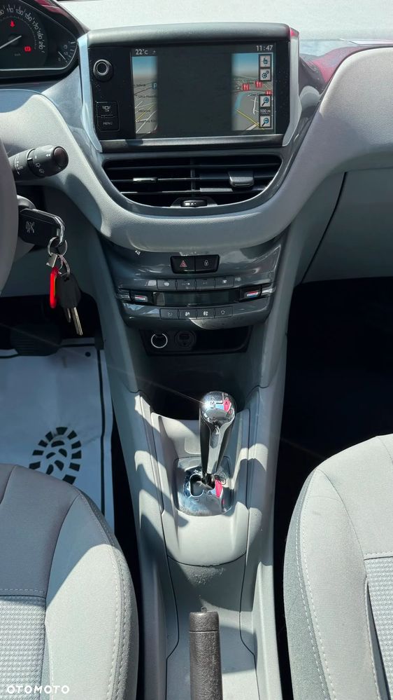 Peugeot 208 - 27