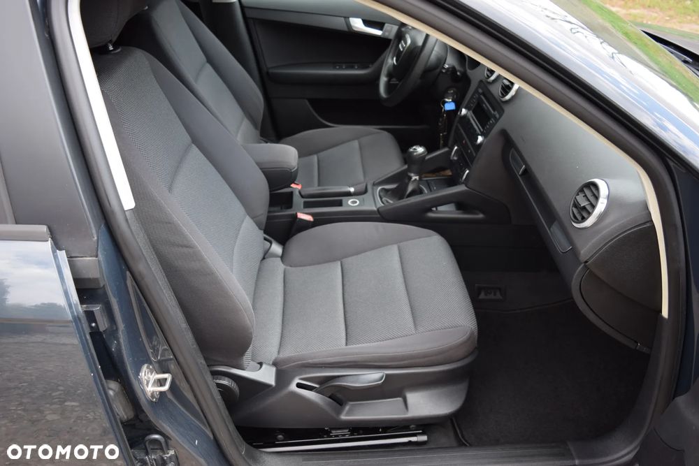 Audi A3 Sportback 1.9 TDI DPF S line Sportpaket (plus) - 12