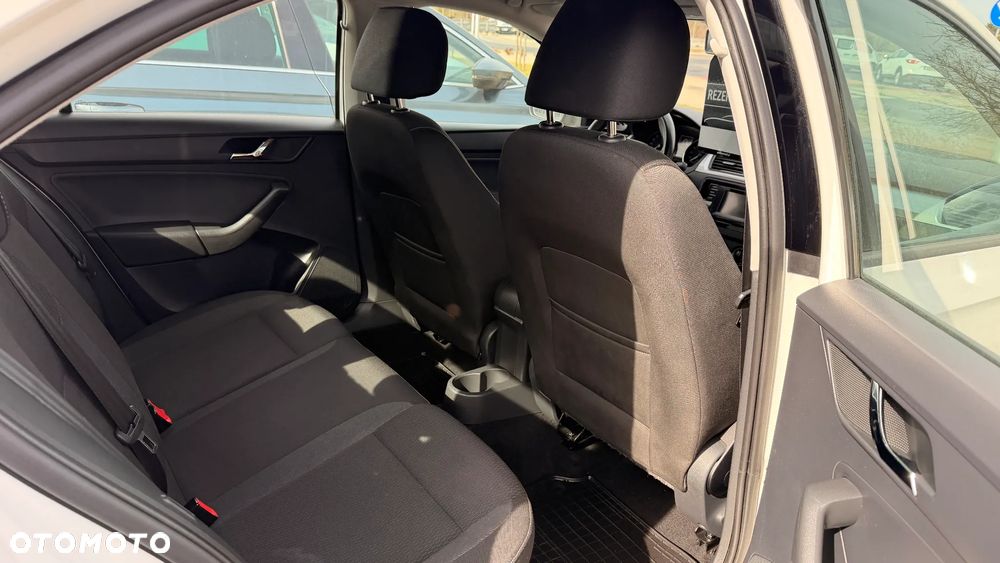 Skoda RAPID 1.6 TDI DPF Ambition - 4