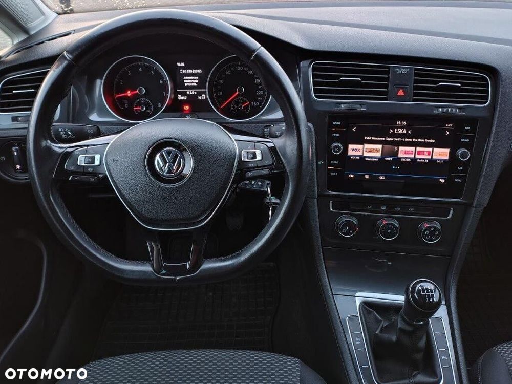 Volkswagen Golf - 10