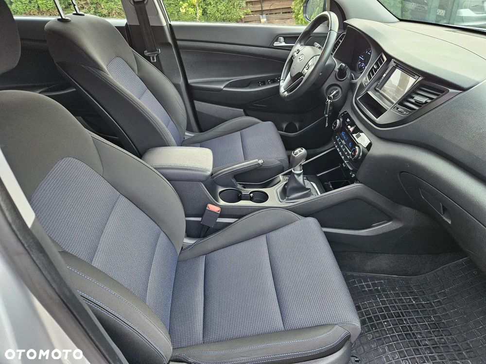 Hyundai Tucson blue 1.7 CRDi 2WD Classic - 13