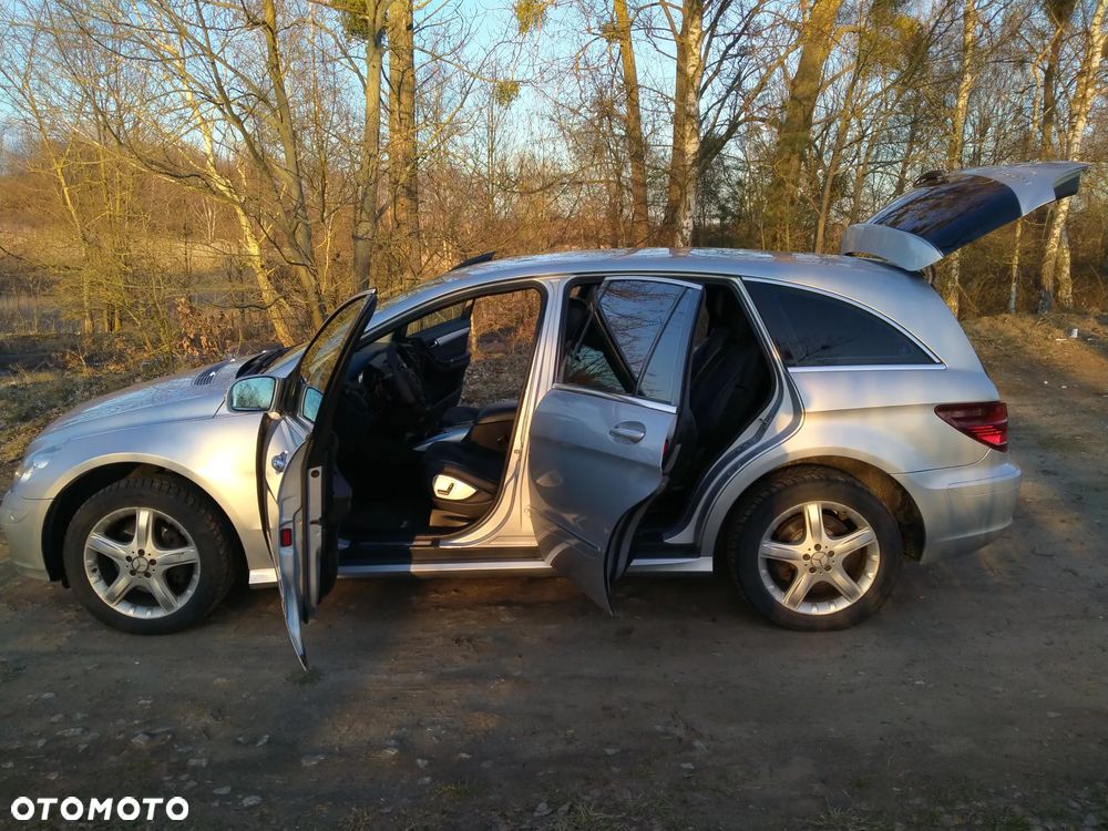 Mercedes-Benz Klasa R 320 CDI 4Matic 7G-TRONIC - 33