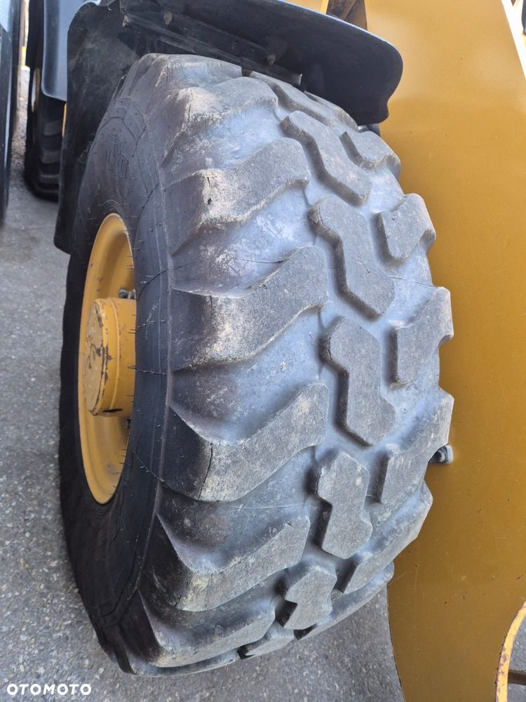 Caterpillar 906 CAT 908 M JAK NOWA 1600h - 22