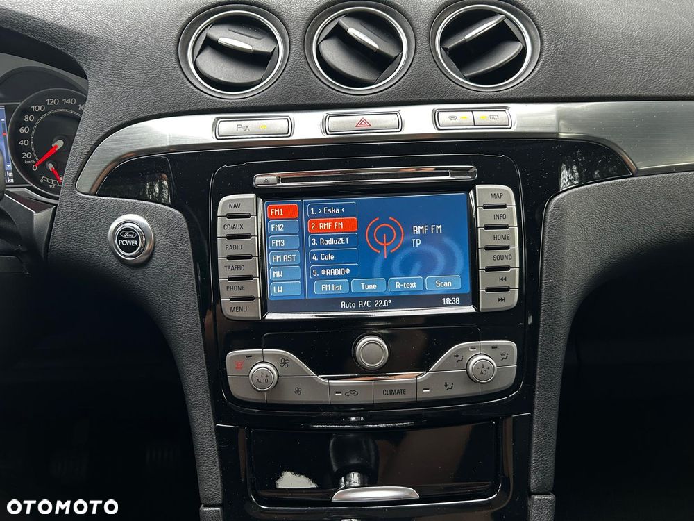 Ford S-Max 2.0 TDCi DPF Titanium X - 38