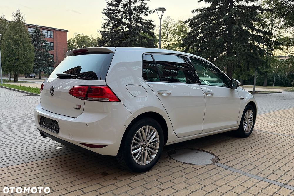 Volkswagen Golf 1.4 TSI BlueMotion Technology Cup - 10