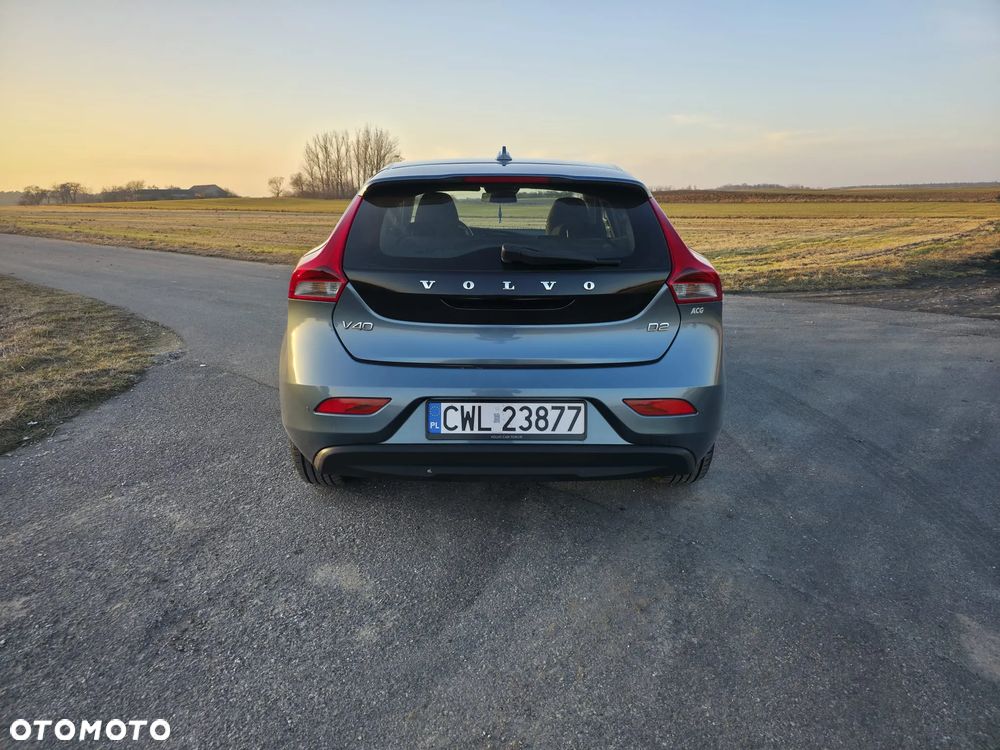 Volvo V40 D2 - 7