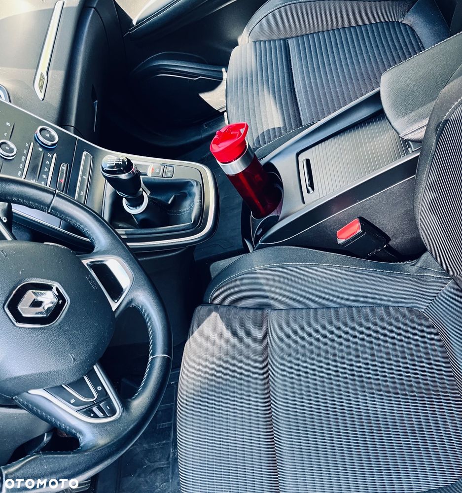 Renault Scenic 1.3 TCe FAP Zen - 15