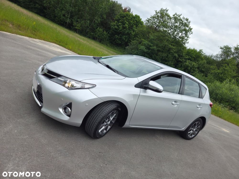 Toyota Auris 1.6 Valvematic Life - 11