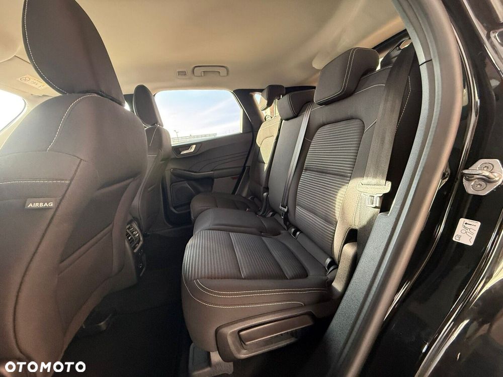 Ford Kuga - 11
