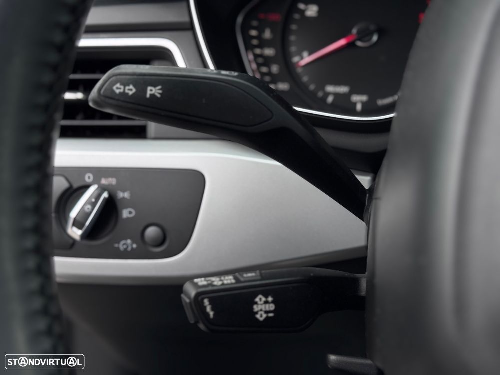 Audi A4 Avant 35 TDI Sport S tronic - 14
