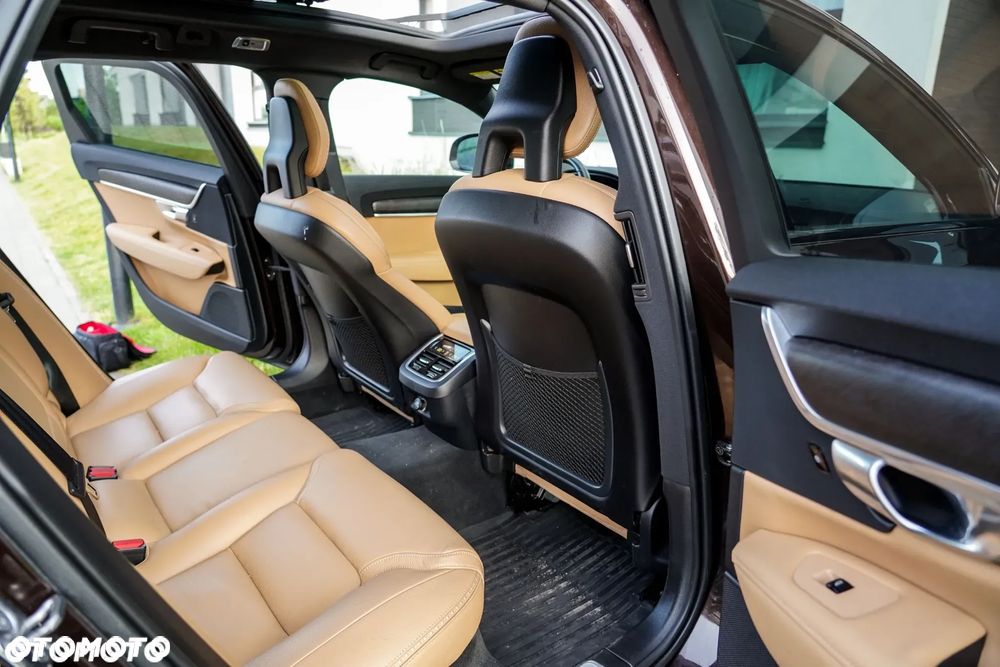 Volvo V90 Cross Country T6 AWD Pro - 9