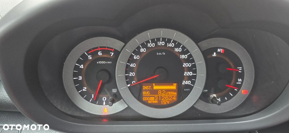 Toyota RAV4 2.2 D-4D Sol - 22