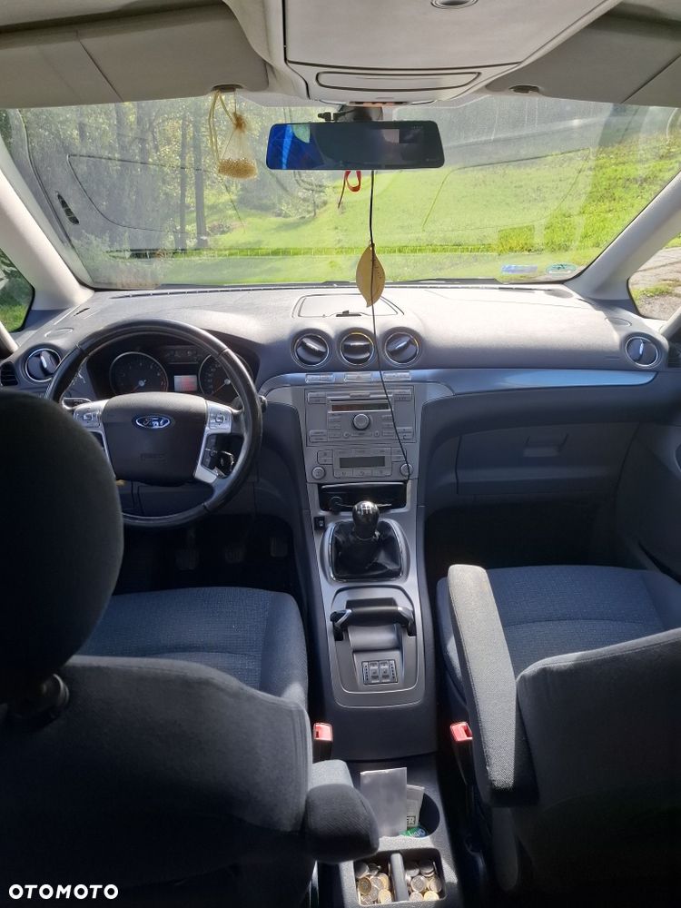 Ford Galaxy - 5